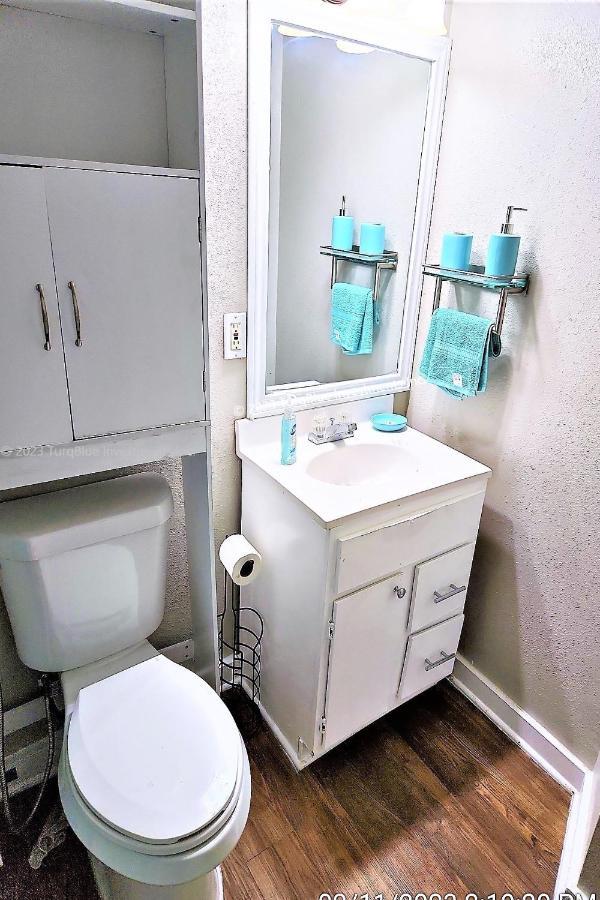 Casaazul-2605B-Pleasure Pier & Beach A Block Away- 3Bed 2Bath 7 Beds- 7 Minutes To Cruise Terminal Galveston Extérieur photo