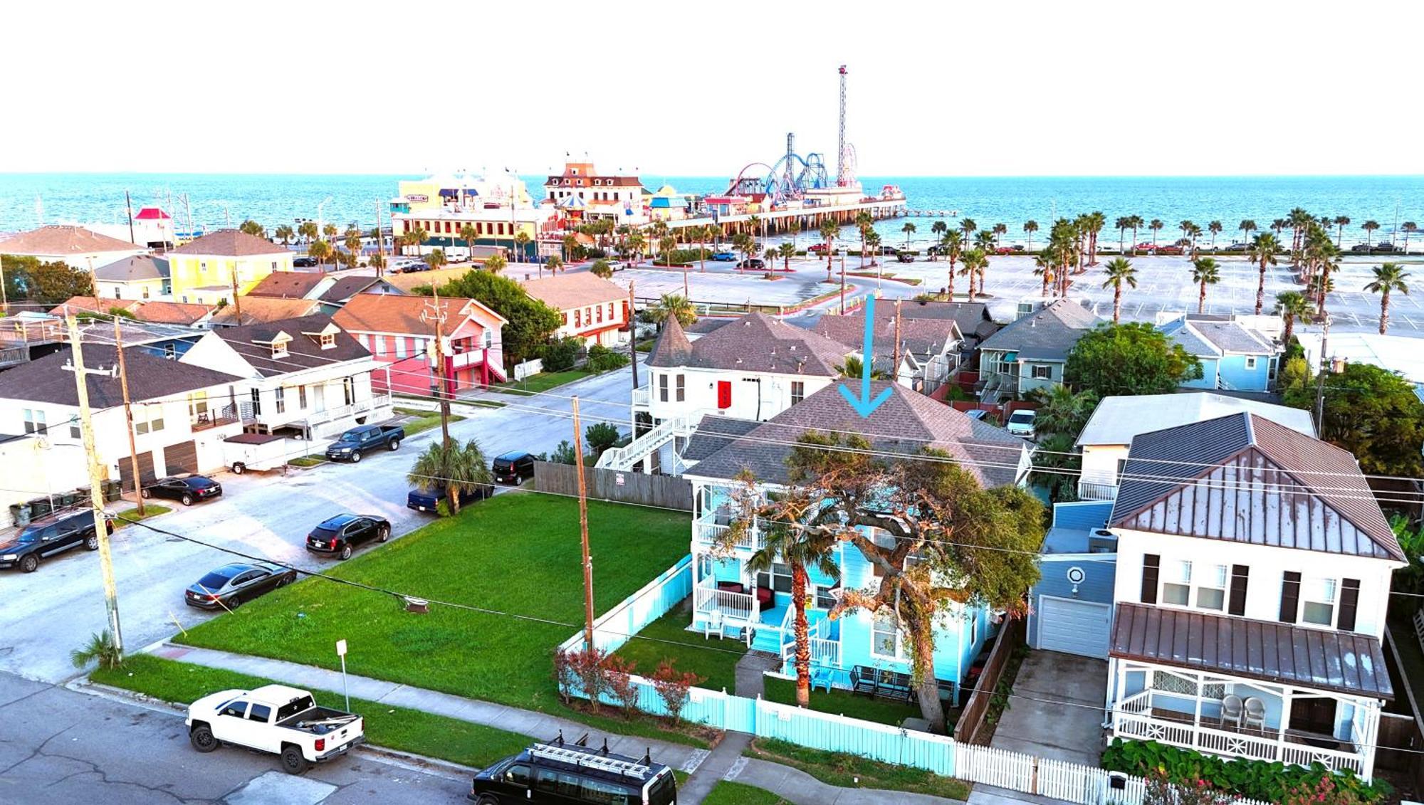 Casaazul-2605B-Pleasure Pier & Beach A Block Away- 3Bed 2Bath 7 Beds- 7 Minutes To Cruise Terminal Galveston Extérieur photo